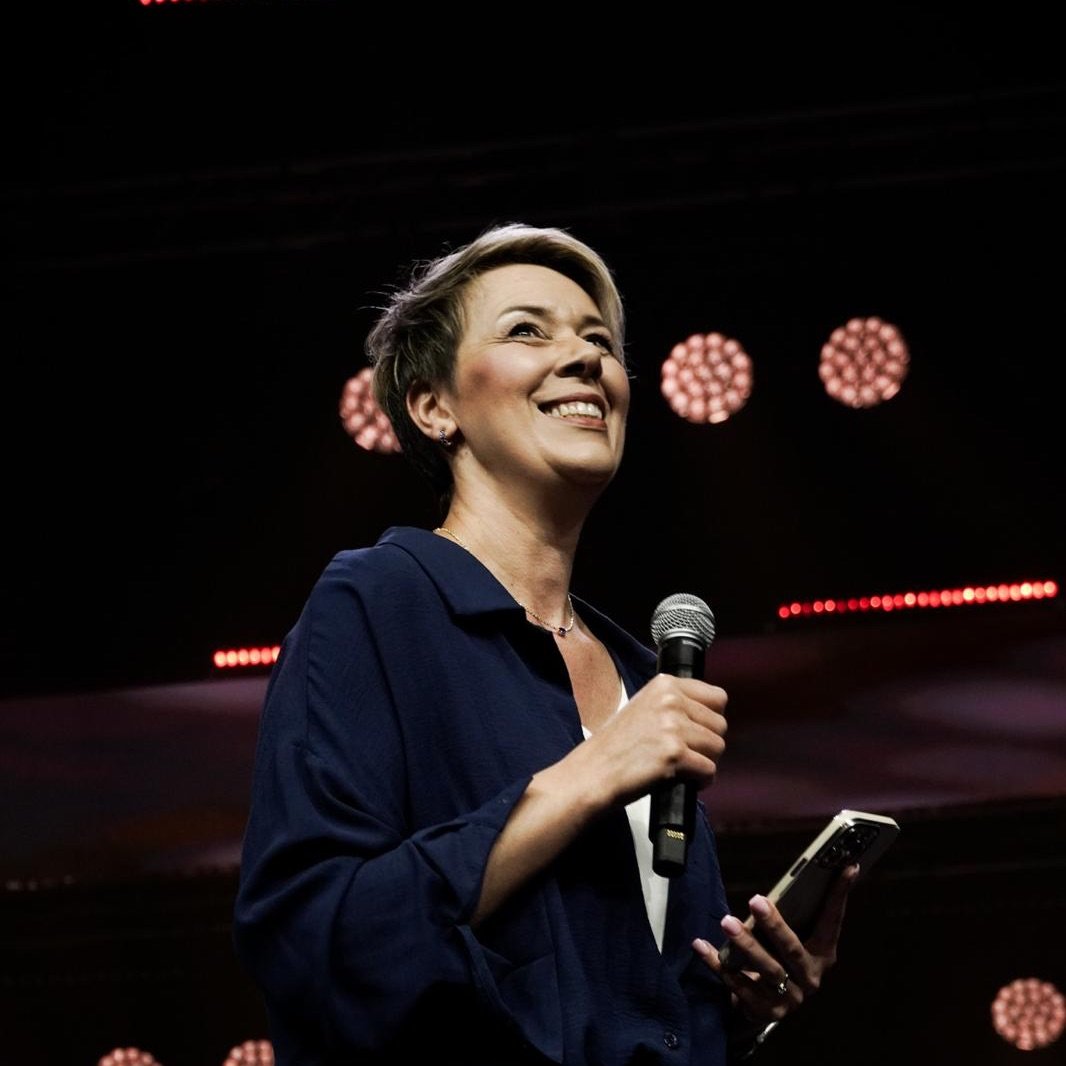 Karin Kriel speaking on stage
